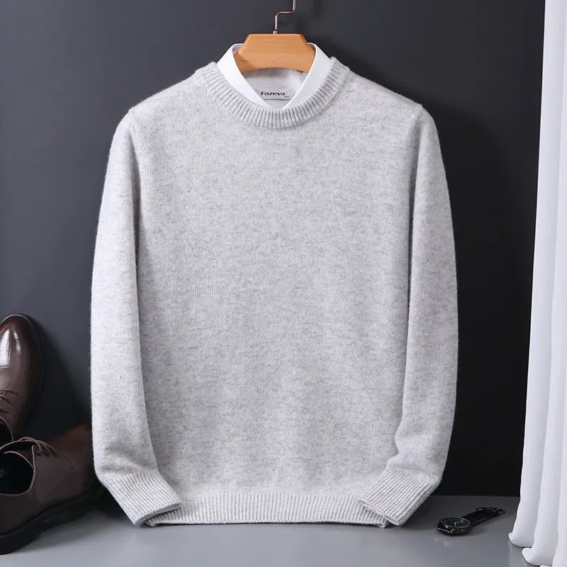 Grauer Herrenpullover aus Kaschmir, Rundhalsausschnitt, elegant, warm, modisch, Wintermode.
