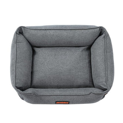 Graues Hundebett aus Stoff, rechteckig, bequem, ideal für Haustiere, langlebig und stilvoll.