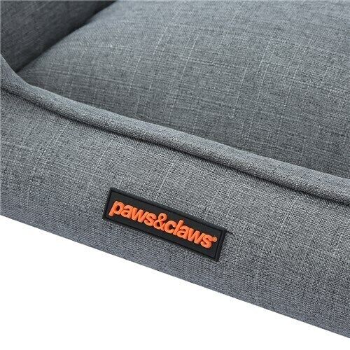 Graues Hundebett aus Stoff mit "paws&claws" Logo, rechteckig, bequem, Haustierzubehör.
