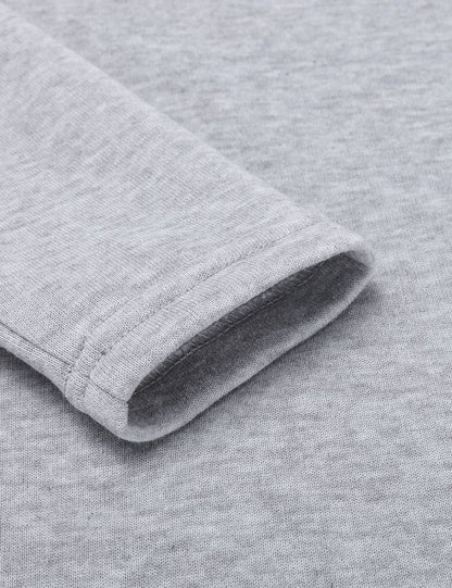 Graues Langarmshirt aus Baumwolle, Nahaufnahme, weicher Stoff, modisch, bequem, Herrenmode.