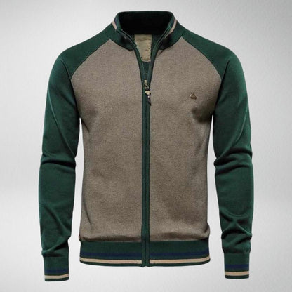 Grüne Herren-Strickjacke mit Reißverschluss, Raglanärmeln und gestreiftem Kragen, Baumwolle.