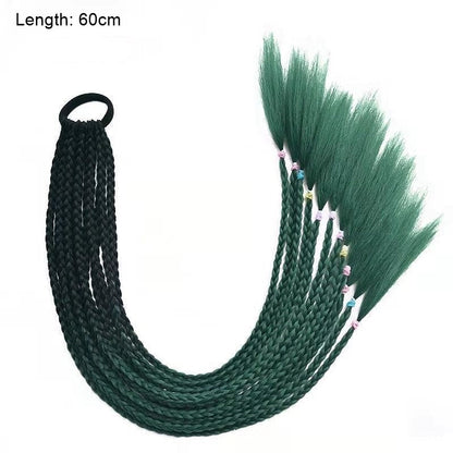 Grüne synthetische Haarverlängerungen, geflochten, 60 cm lang, für modische Frisuren.