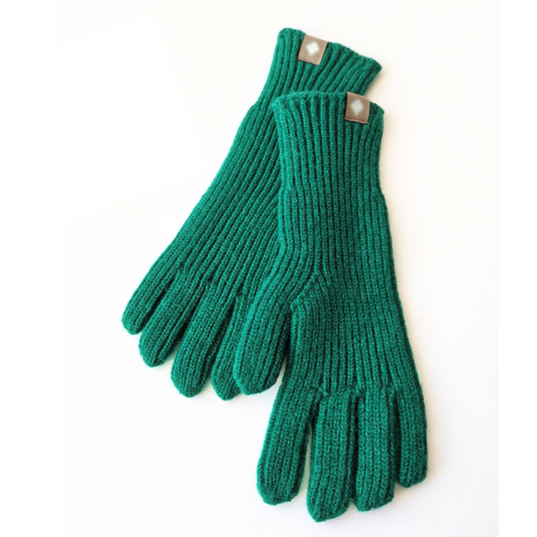 Grüne Strickhandschuhe aus Wolle, warm und bequem, ideal für Winter, Unisex-Design.