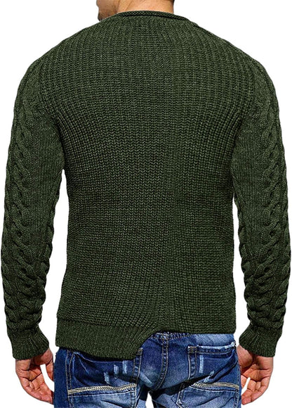 Grüner Herren Strickpullover, Zopfmuster, langärmelig, Baumwolle, modisch, Rückansicht.