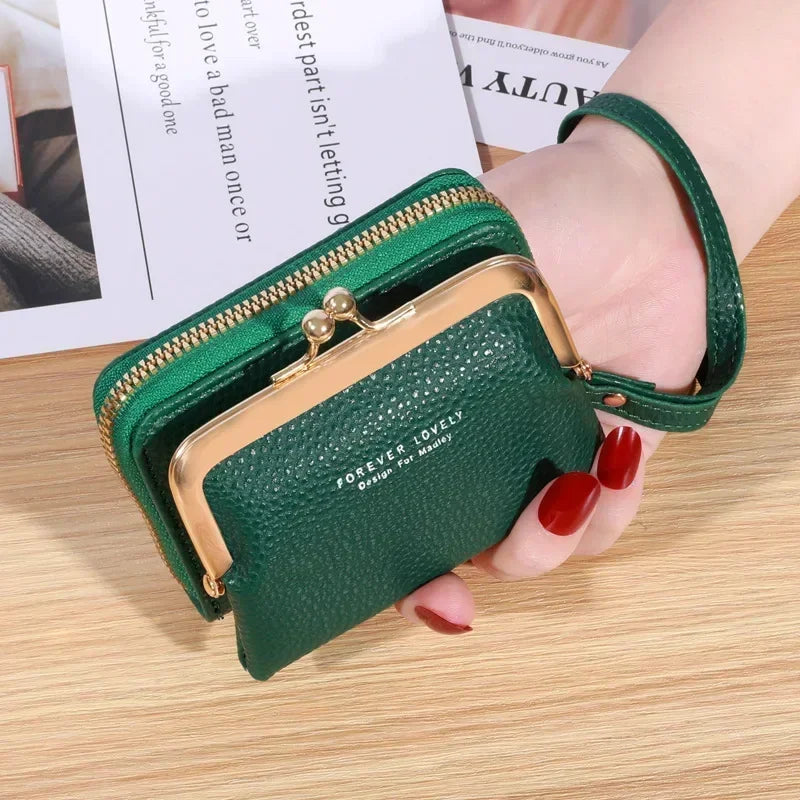 Grüne Leder-Geldbörse mit Reißverschluss und Schnappverschluss, Damenhandtasche, elegant.