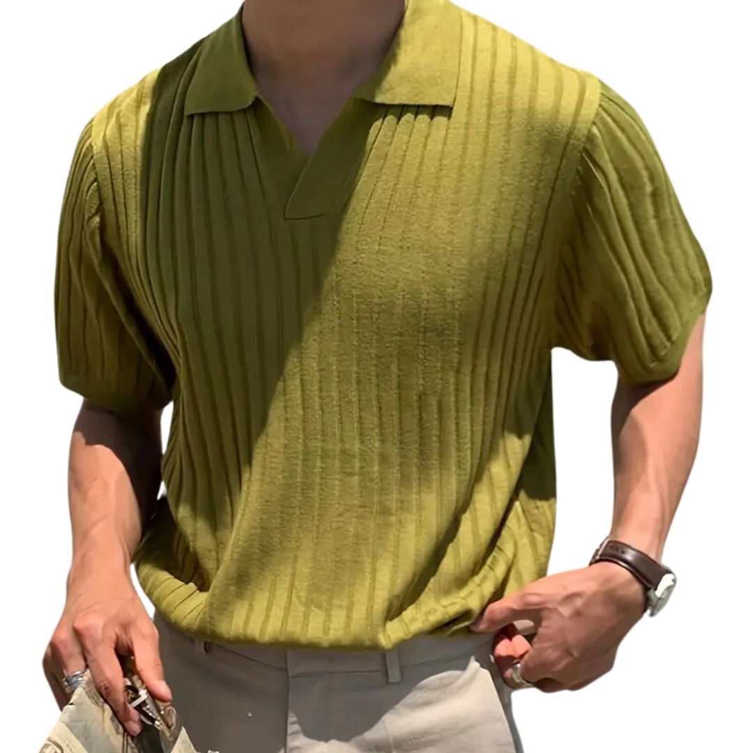 Grünes Herren-Poloshirt aus Baumwolle, geripptes Design, kurzärmelig, modisch.