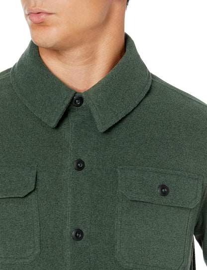 Grüne Herrenjacke mit Knöpfen, Wollmischung, klassischer Kragen, Brusttaschen.