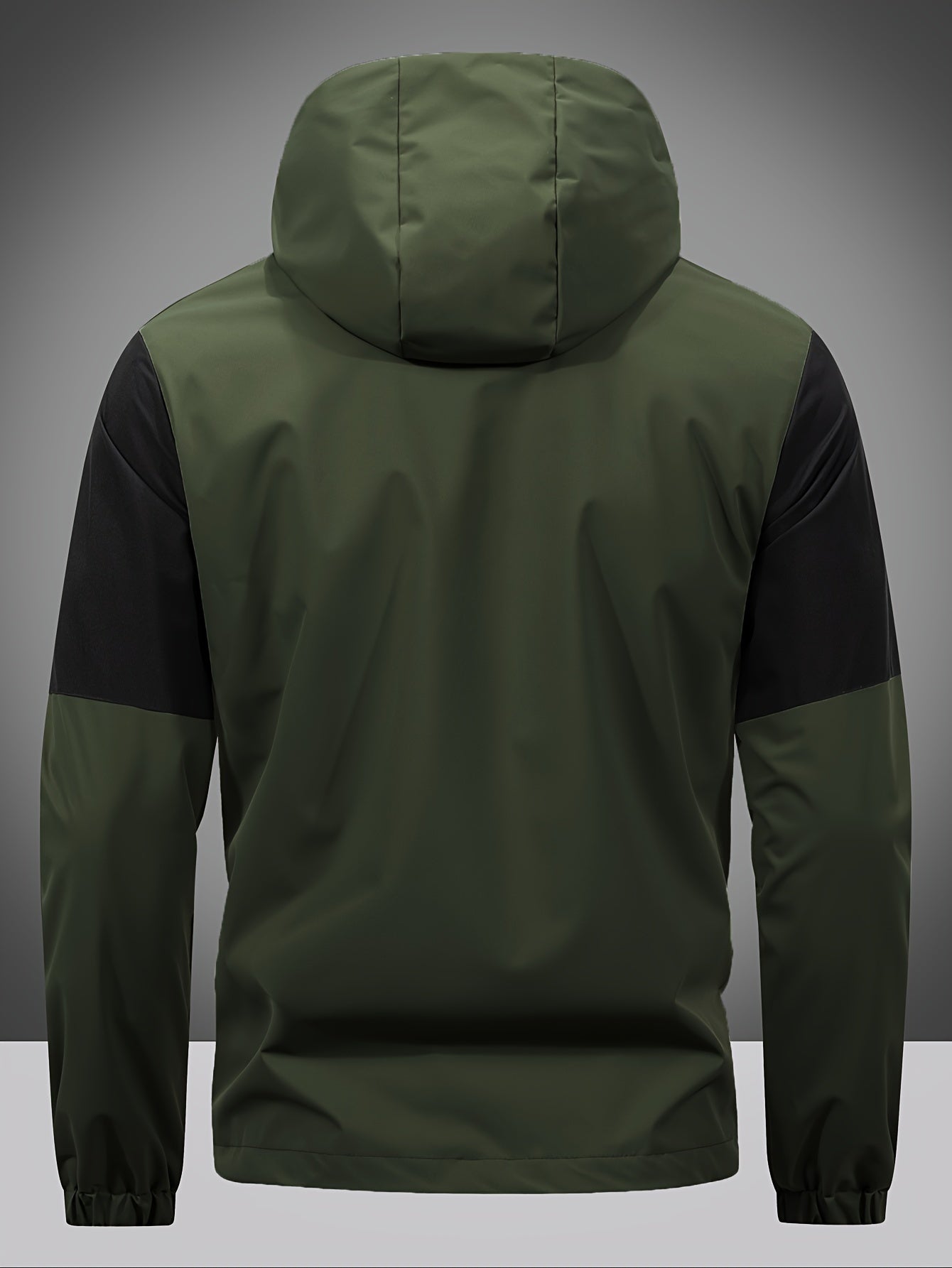 Grüne Herrenjacke mit Kapuze, wasserabweisend, Outdoor-Mode, Rückansicht.