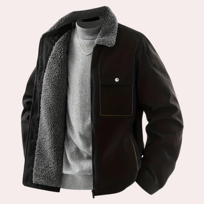 Schwarze Herrenjacke mit grauem Fleecefutter, Reißverschluss, Brusttasche, modisch und warm.