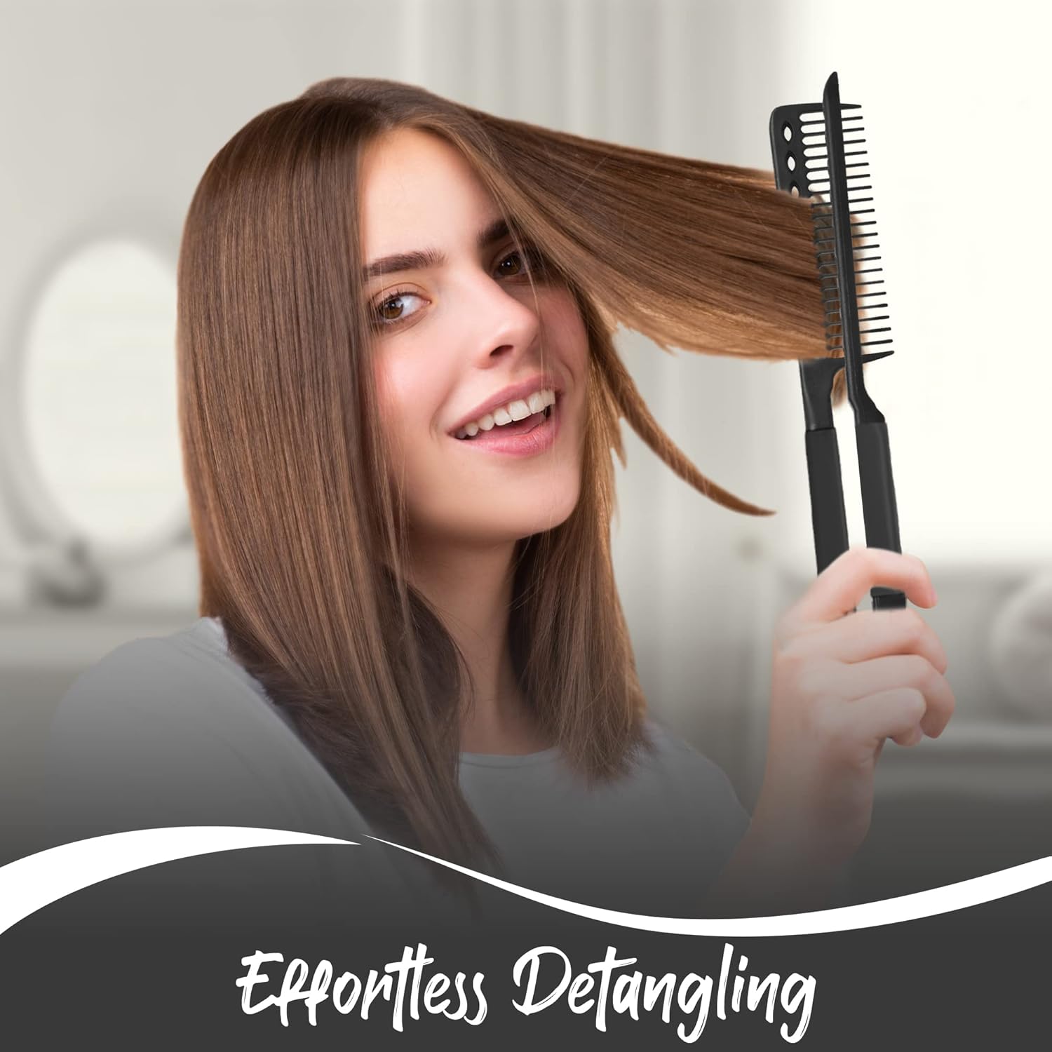 Frau mit Haarglätter-Kamm, schwarzer Griff, glattes Haar, Haarpflege-Tool.