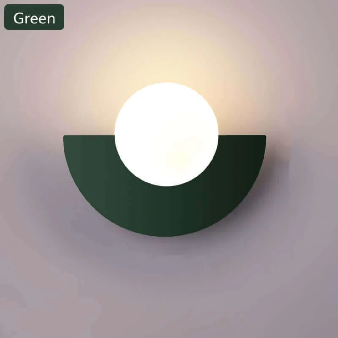 Grüne Wandleuchte, halbrund, modernes Design, LED, energiesparend, Innenbeleuchtung.