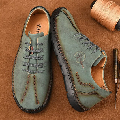 Grüne handgefertigte Lederschuhe für Herren, bequeme Casual Loafers, Mokassins.