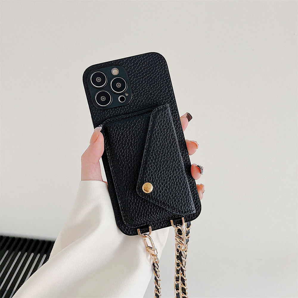 Schwarze Crossbody-Handyhülle mit Kartenfach und Kette, Lederoptik, modisch und praktisch.