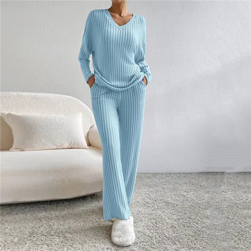 Damen Strickset, hellblau, V-Ausschnitt, langärmelig, bequem, modisch, Freizeitkleidung.