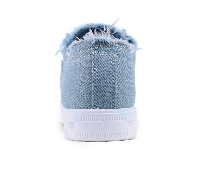 Blaue Jeans-Sneaker, Damen, Fransen, weißer Gummisohle, modisch, lässig, bequem.