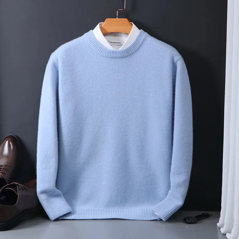 Hellblauer Herrenpullover aus Kaschmir, Rundhalsausschnitt, elegant, warm, modisch, Herbstmode.