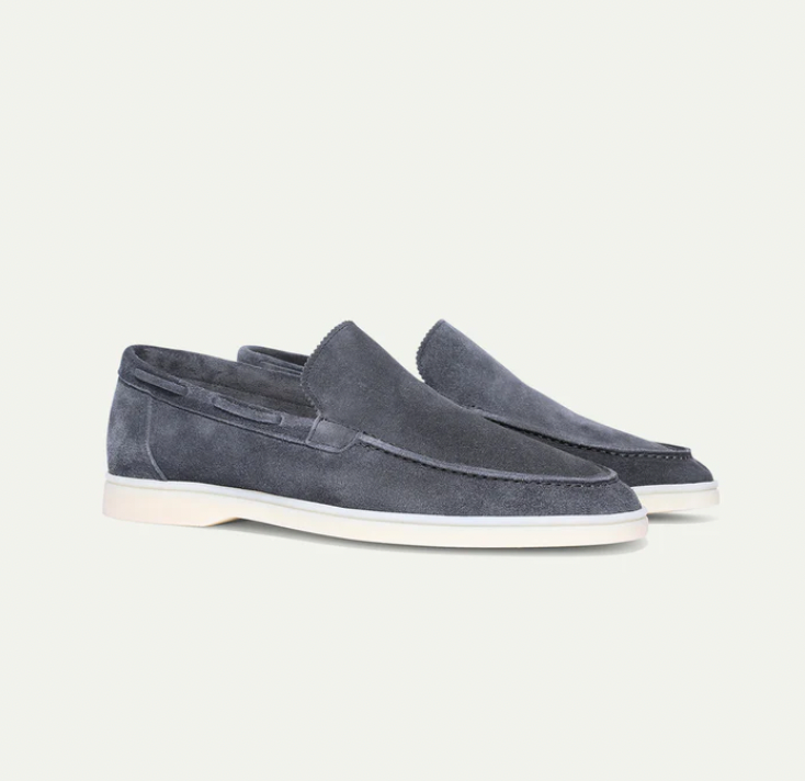 Graue Herren-Lederloafer, Wildleder, rutschfeste Sohle, elegantes Design, bequem, modisch.