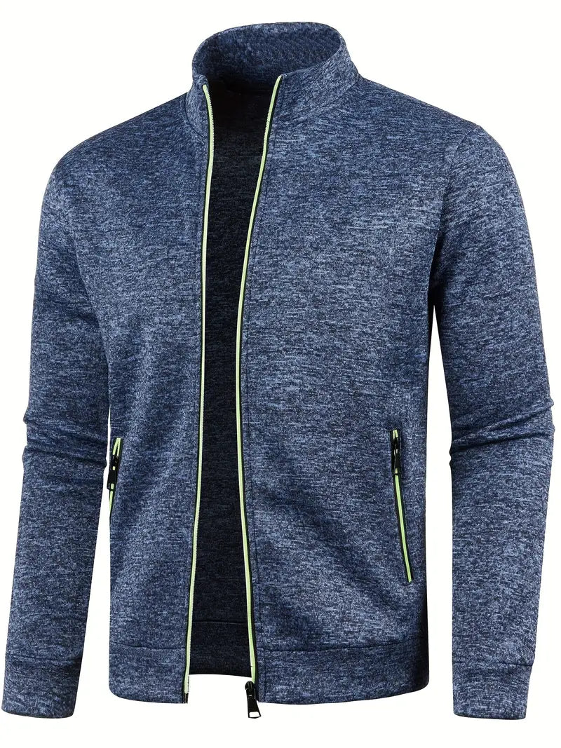 Dunkelblaue Herren-Sportjacke mit Reißverschluss, Stehkragen, Taschen, atmungsaktivem Material.
