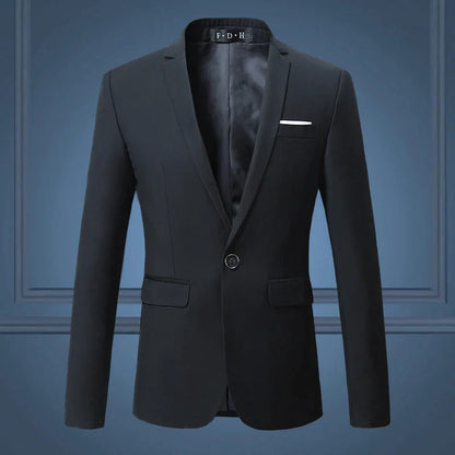 Schwarzer Herrenanzug, Slim Fit, einreihig, Business-Casual, hochwertig, elegant.