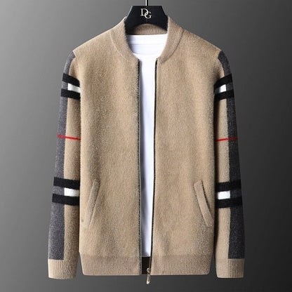 Beige Herrenjacke mit Reißverschluss, karierten Ärmeln, aus Wolle, modisch, elegant.