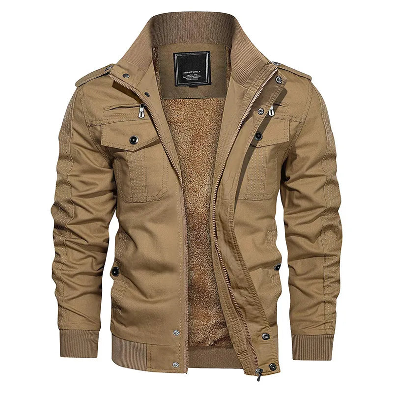 Herrenjacke beige, Baumwolle, Reißverschluss, Stehkragen, Taschen, modisch, Herbstbekleidung.