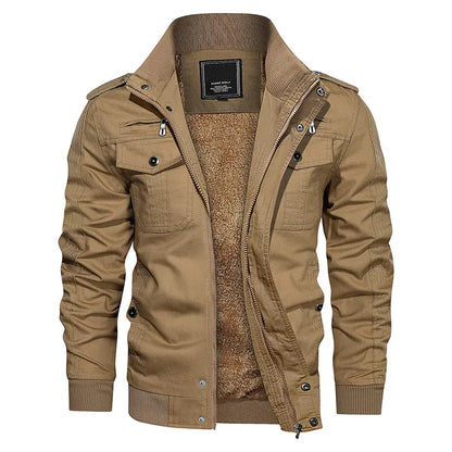 Herrenjacke beige, Baumwolle, Reißverschluss, Stehkragen, Taschen, modisch, Herbstbekleidung.