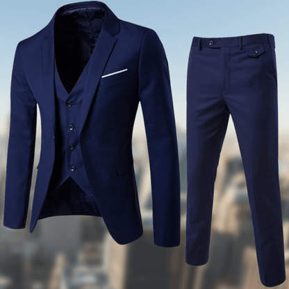 Dunkelblauer Herrenanzug mit Weste, eleganter Business-Look, hochwertige Herrenmode.
