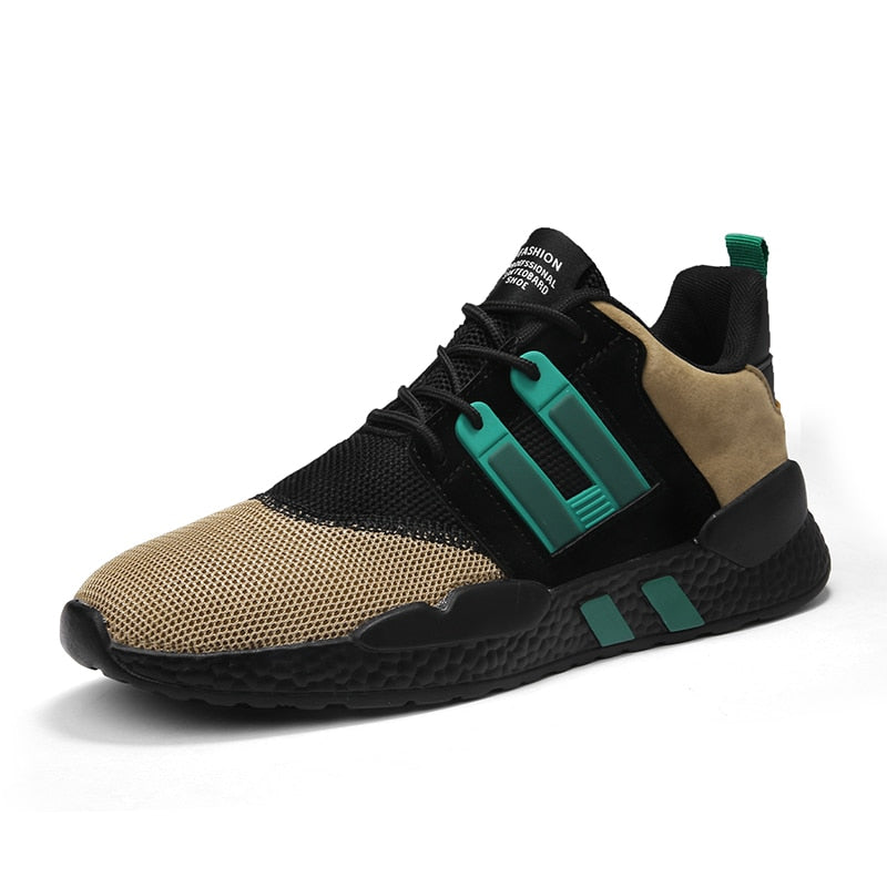 Schwarzer und beiger Sneaker mit grünen Akzenten, atmungsaktives Mesh, Herrenlaufschuh.