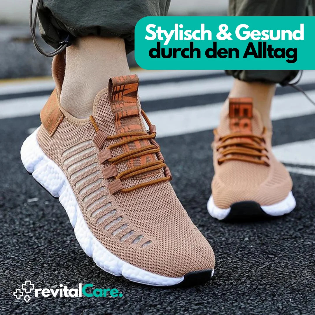 Beige Sneaker mit weißer Sohle, atmungsaktives Mesh, ideal für Alltag und Sport.