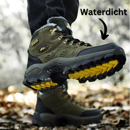 Wasserdichter Wanderstiefel, olivgrün, rutschfeste gelbe Sohle, Outdoor-Aktivitäten.