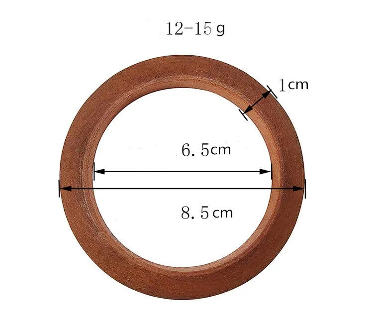 Brauner Holzring, 8,5 cm Durchmesser, 1 cm dick, ideal für DIY-Projekte und Dekoration.