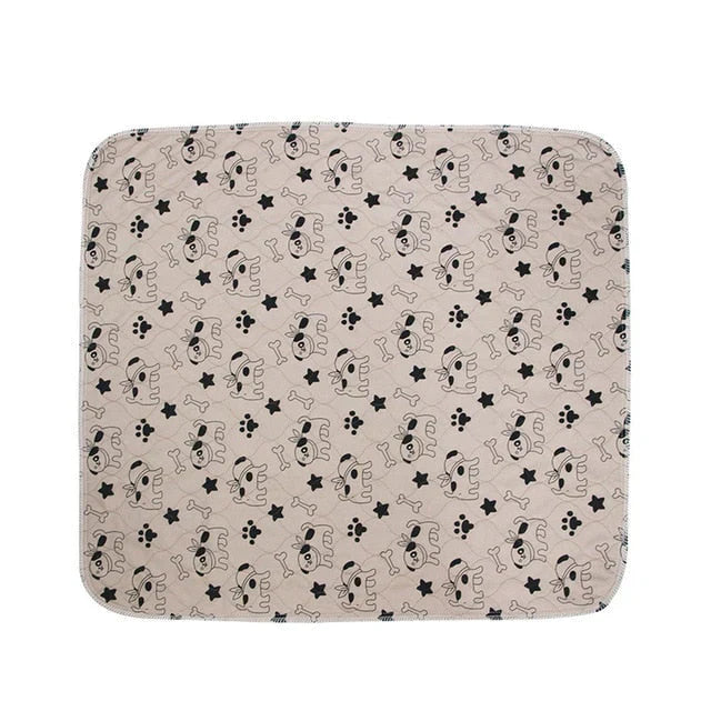 Beige Babydecke mit niedlichem Hundemuster, Baumwolle, weich, quadratisch, für Neugeborene.