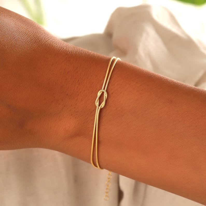 Minimalistiskt knutarmband – Elva