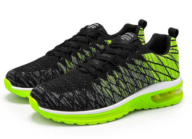 Schwarze und neon-grüne Sportschuhe, atmungsaktiv, mit Luftpolstersohle, für Herren.