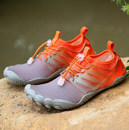 Orange-graue Barfußschuhe, atmungsaktiv, rutschfest, ideal für Outdoor-Aktivitäten.