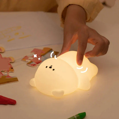 Leuchtendes Nachtlicht in Form eines niedlichen Tieres, ideal für Kinderzimmer, warmes Licht.