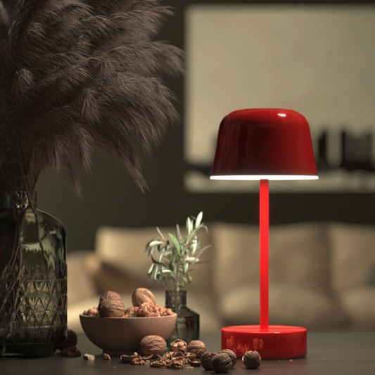 Rote Tischlampe aus Metall, modernes Design, Wohnzimmerdekoration, energiesparend.