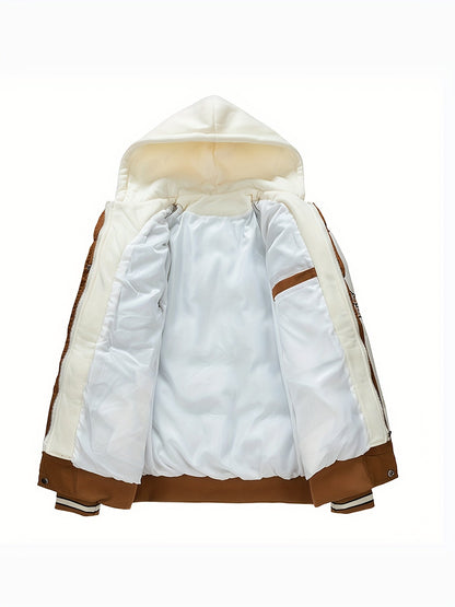 Braune Herrenjacke mit Kapuze, Innenfutter weiß, Reißverschluss, Wintermode, warm, stylisch.