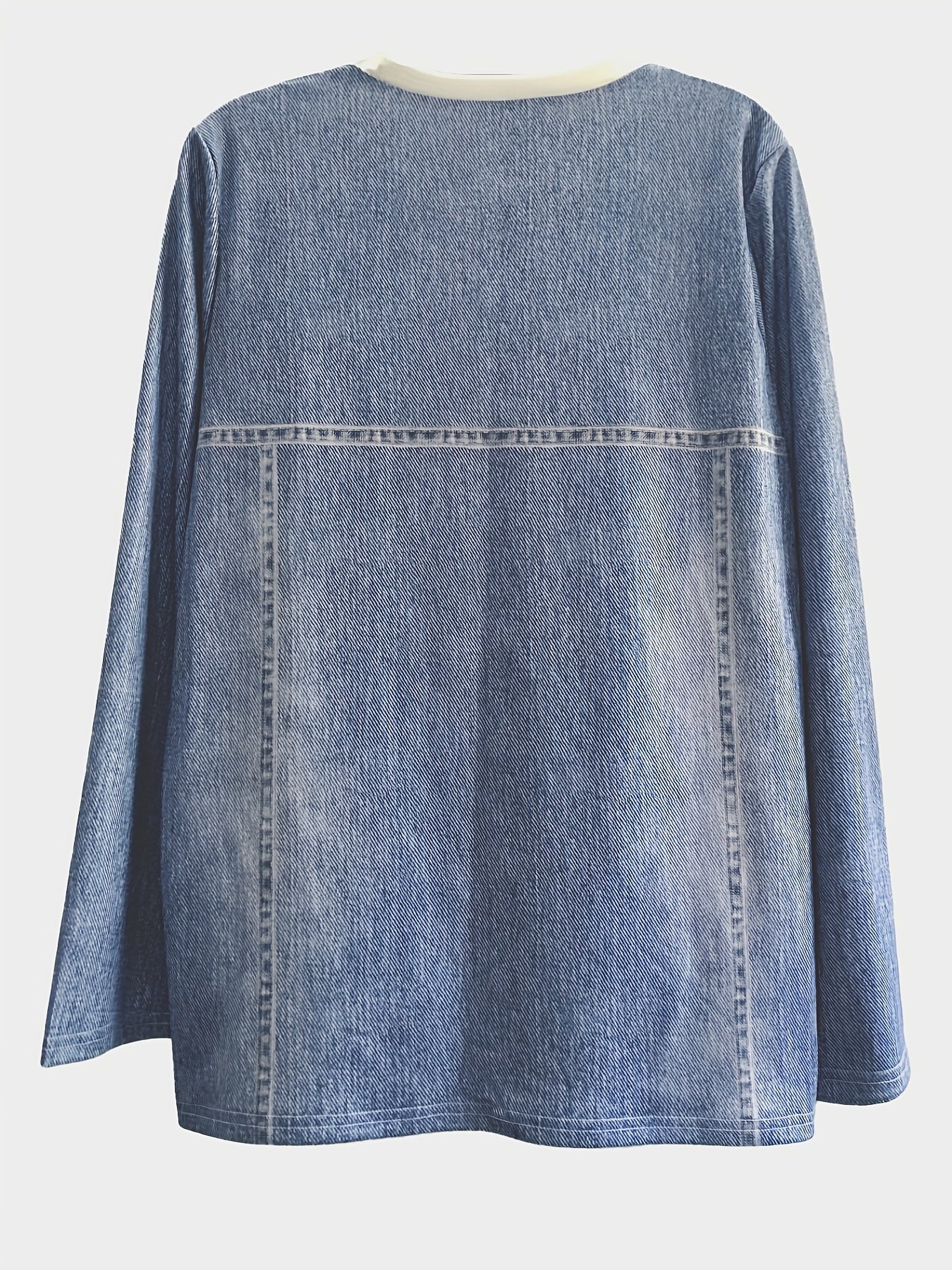 Blauer Jeans-Pullover, langärmelig, aus Denim, lässiger Stil, Rückansicht.