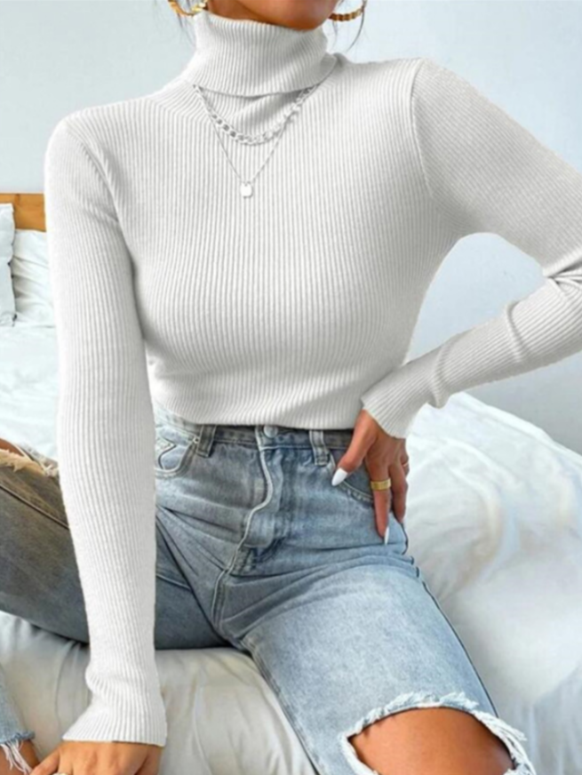 Weiße Rollkragenpullover Damen, gerippt, langärmelig, modisch, bequem, lässig, Herbstmode.