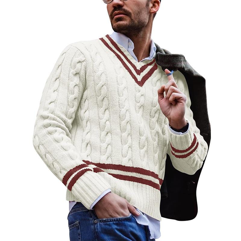 Mann im cremefarbenen Strickpullover mit V-Ausschnitt und roten Streifen, modisch, lässig.