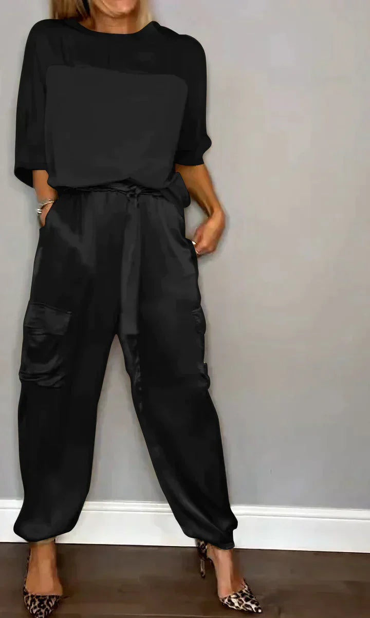 Stilfull och luftig satin jumpsuit för damer för speciella tillfällen – Yasmina