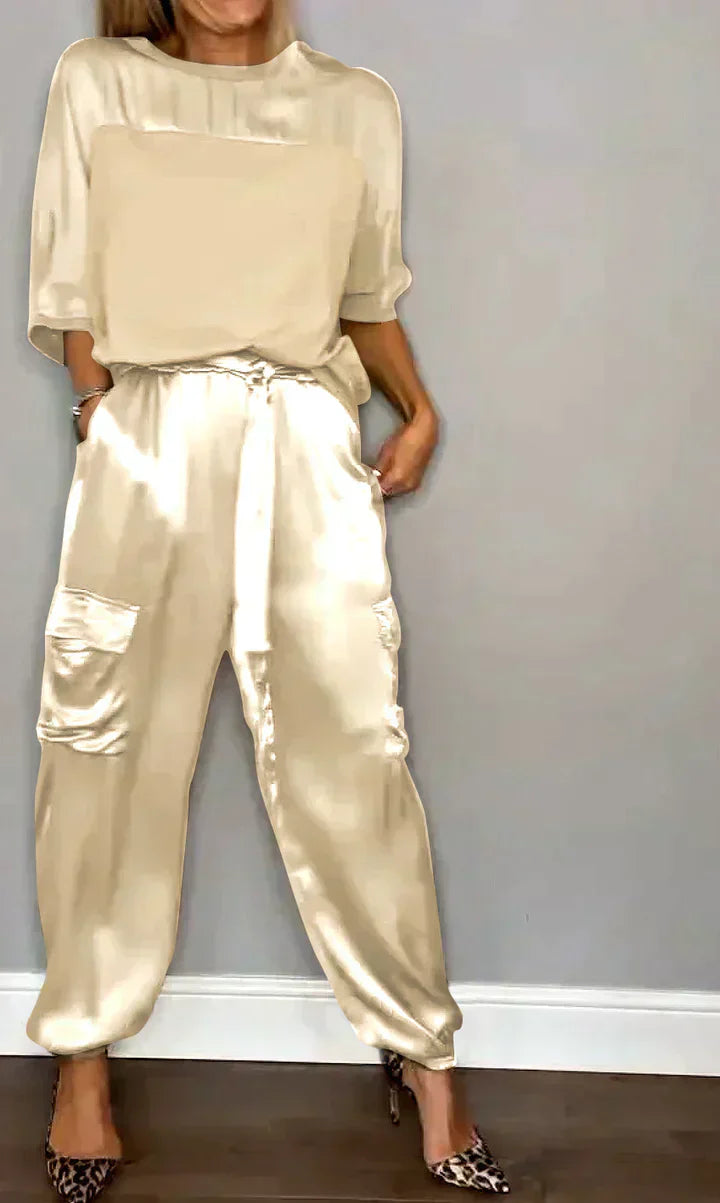 Stilfull och luftig satin jumpsuit för damer för speciella tillfällen – Yasmina