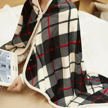 Schwarz-weiß-rot karierte Fleece-Decke, warm, gemütlich, ideal für Sofa oder Bett.