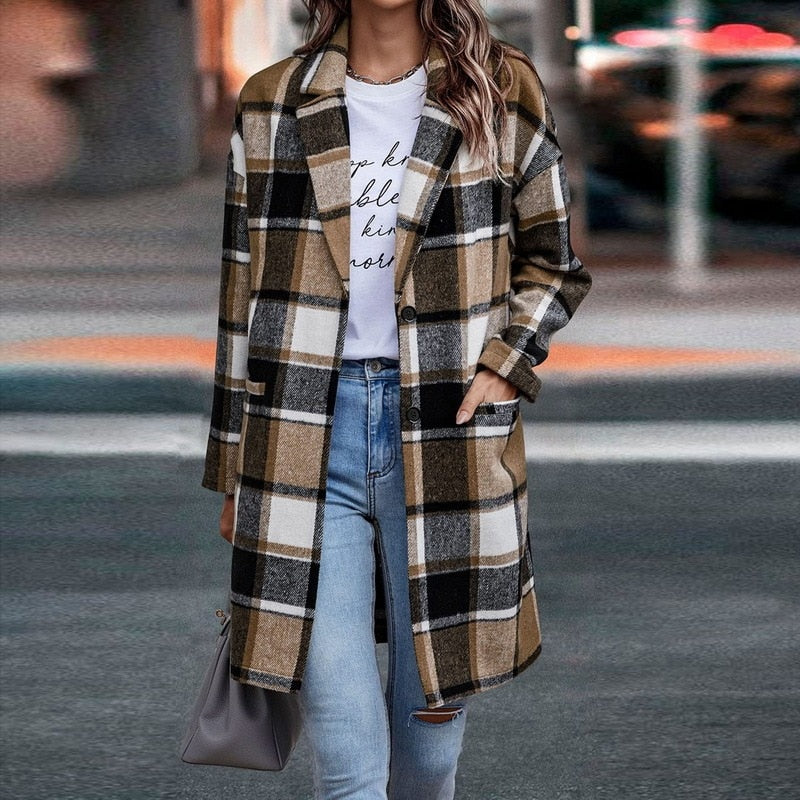 Damenmantel kariert beige-schwarz, Herbstmode, lässig, lang, Knopfverschluss, Streetstyle.