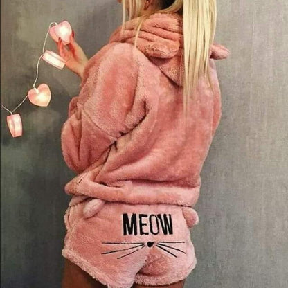 Flauschiger rosa Katzen-Pyjama mit Kapuze und Ohren, gemütliche Nachtwäsche für Damen.