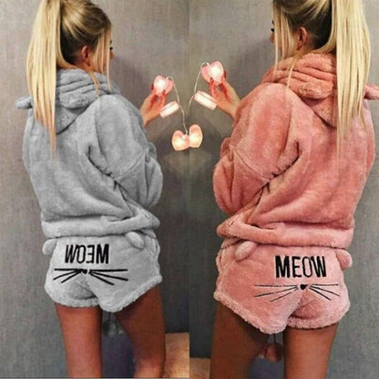 Flauschiger Katzen-Pyjama mit Kapuze und Ohren, rosa und grau, Damen Nachtwäsche, gemütlich.