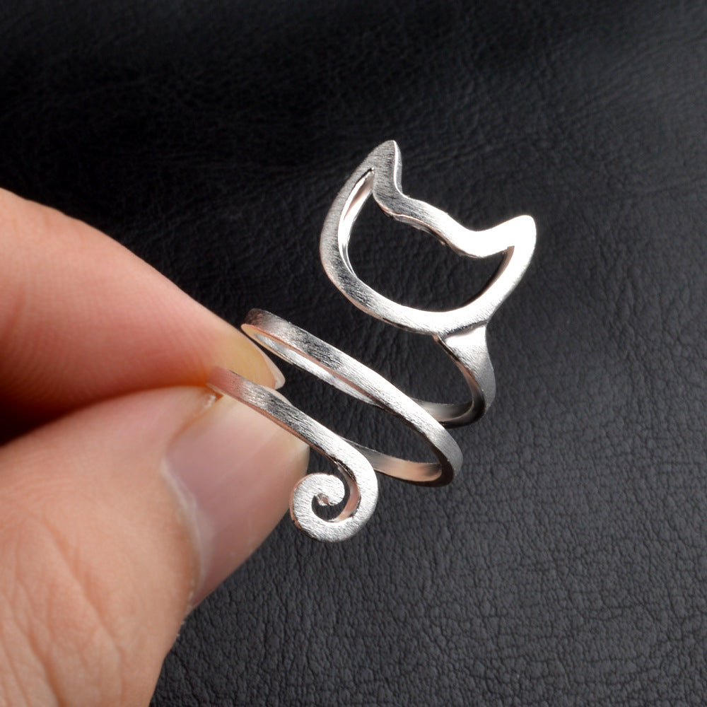 Silberner Katzenring, handgefertigt, kreatives Design, Damenmode, Schmuckaccessoire.