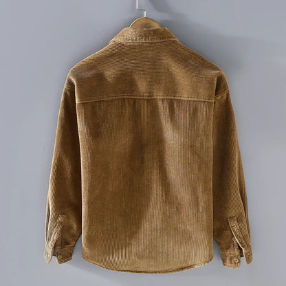 Khaki Cordjacke aus Cordstoff, langärmelig, Herrenmode, Herbstbekleidung, Rückansicht.
