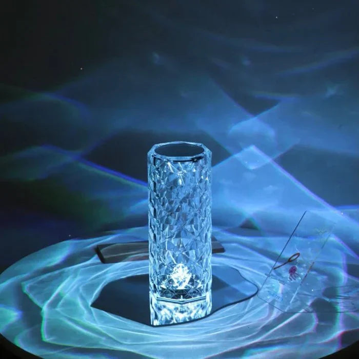 Kristallvase mit LED-Beleuchtung, zylindrisch, transparent, dekorativ, modernes Design.